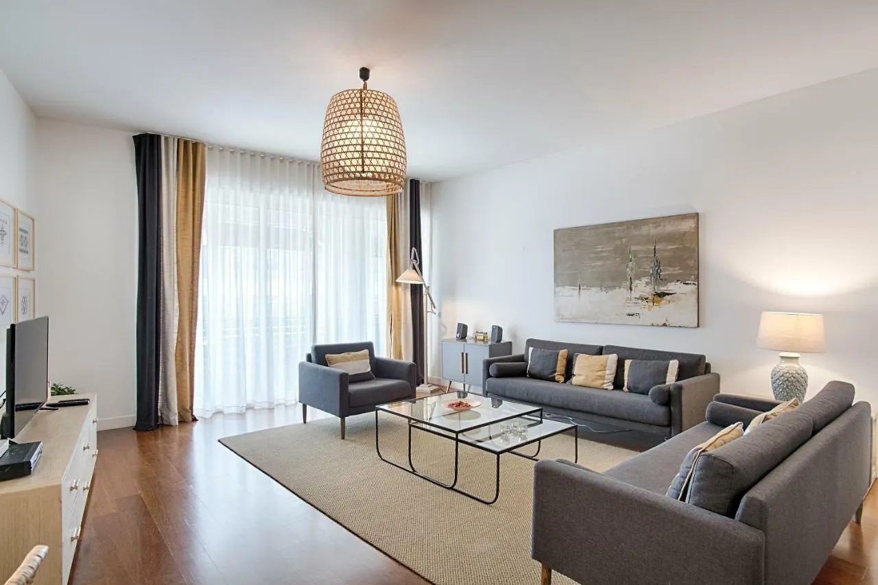 Libest Ribeira 3 - Time Out Market location
